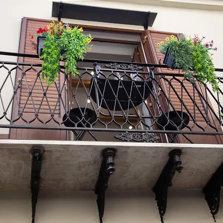 Daire Simo Al Capo In The Old Center Of